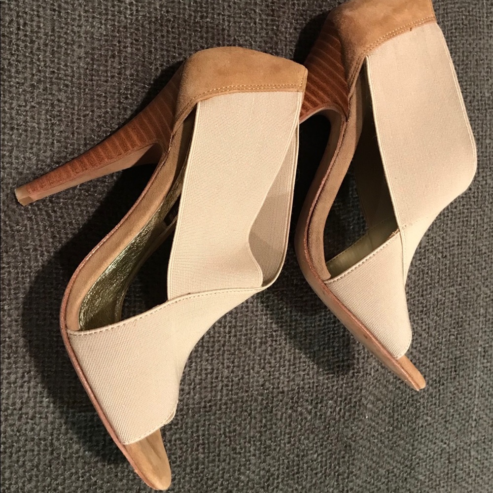 Steve Madden Tan Open Toe pump/Bootie